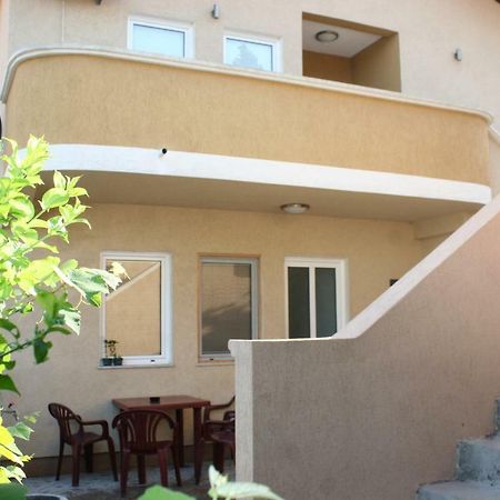 Apartments Emerald Улцинь Екстер'єр фото